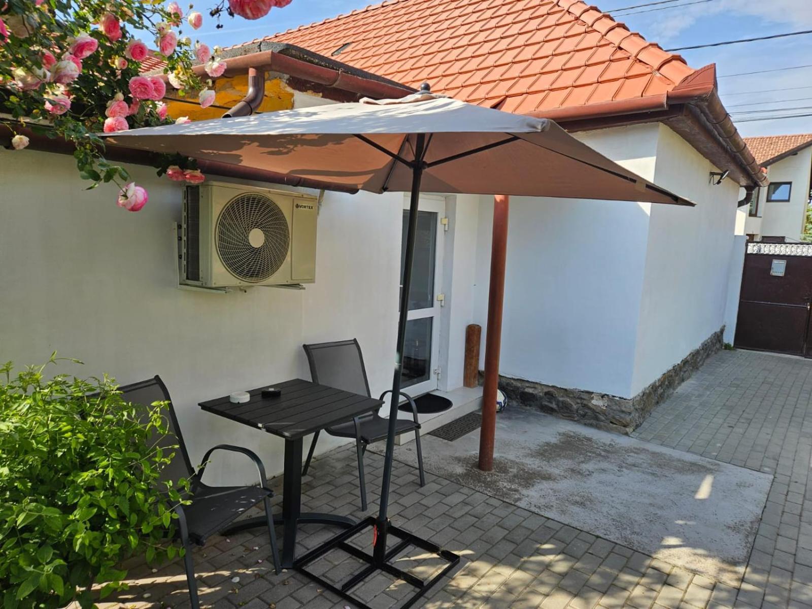 Seventeen -Apartament La Casa Arad Zewnętrze zdjęcie
